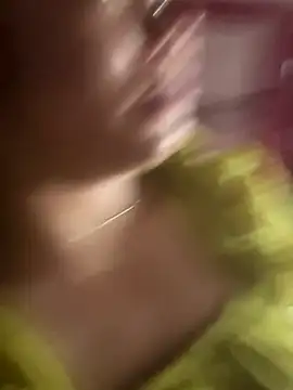 Snapshot of Dilen_7533 chatting on December 14, 2025, 3:35 am Dilen 7533 online show from December 14, 2025, 3:35 am