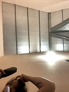 Snapshot of Dilen_7533 chatting on November 22, 2025, 12:15 pm Dilen 7533 online show from November 22, 2025, 12:15 pm