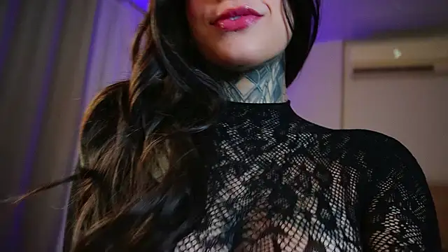 Babyfoxalice online show from November 11, 2025, 6:41 am