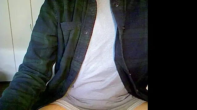 Snapshot of Taro070 chatting on November 11, 2025, 3:45 am Taro070 online show from November 11, 2025, 3:45 am