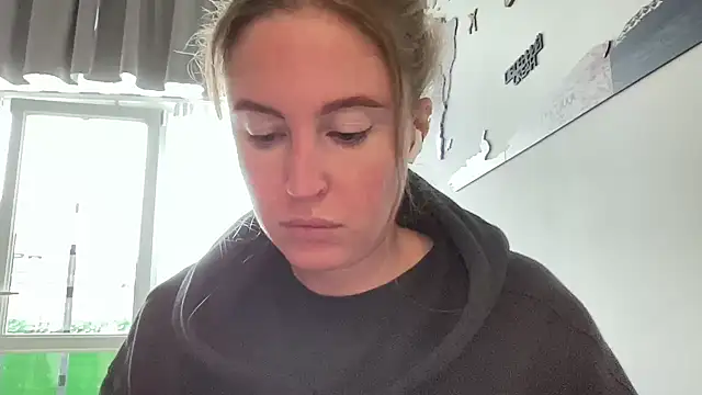 Ameli8 online show from November 11, 2025, 10:43 am