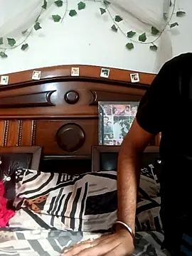 Snapshot of littleprincesssss chatting on November 17, 2025, 10:41 am littleprincesssss online show from November 17, 2025, 10:41 am