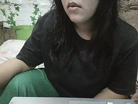 Snapshot of fluffy_raa chatting on April 1, 2026, 5:20 am fluffy raa online show from April 1, 2026, 5:20 am