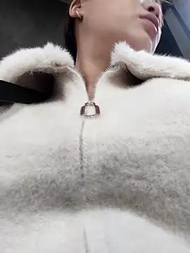 MINSSA502 online show from November 10, 2025, 1:21 am