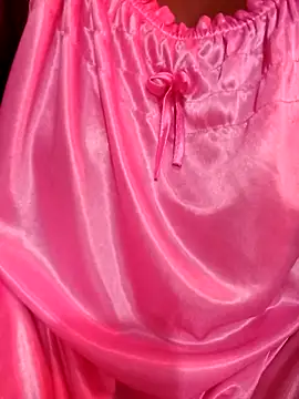 Snapshot of Rihasna chatting on November 14, 2025, 12:42 pm Rihasna online show from November 14, 2025, 12:42 pm