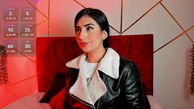 Paris Evans  online show from November 24, 2025, 12:49 pm