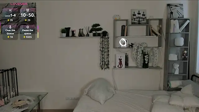 TawnyaVanschaick online show from February 22, 2026, 9:55 am