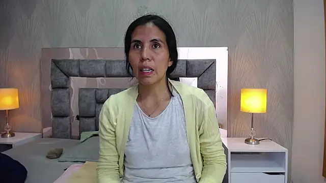 GiselaZivic online show from June 5, 2026, 7:41 pm