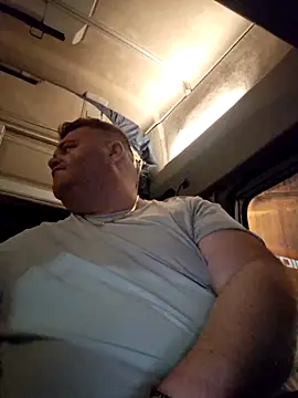 Grase44 online show from December 15, 2025, 6:58 pm