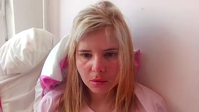 HornyElena online show from April 24, 2026, 10:28 am