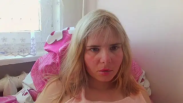 HornyElena online show from April 21, 2026, 10:33 am