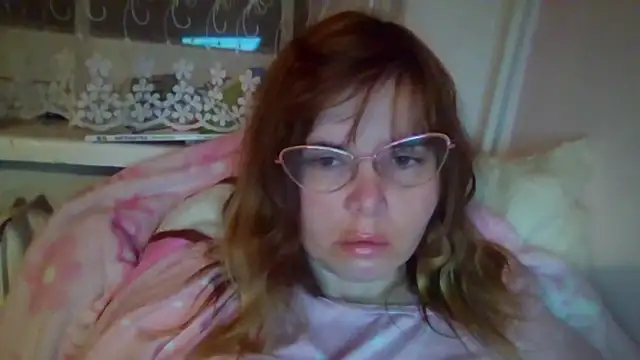 HornyElena online show from December 4, 2025, 9:14 pm