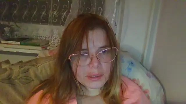 HornyElena online show from December 5, 2025, 8:50 pm