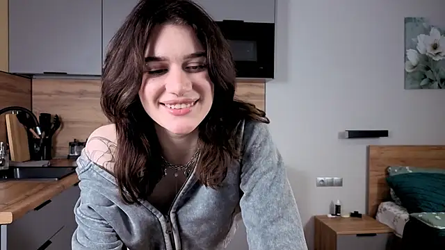 eshleeygreen online show from November 8, 2025, 2:09 pm