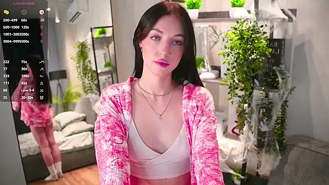 AdellaMacht online show from November 27, 2025, 7:42 am