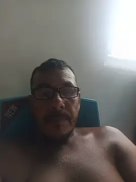 Snapshot of bruno_324278 chatting on June 14, 2026, 5:25 pm bruno 324278 online show from June 14, 2026, 5:25 pm