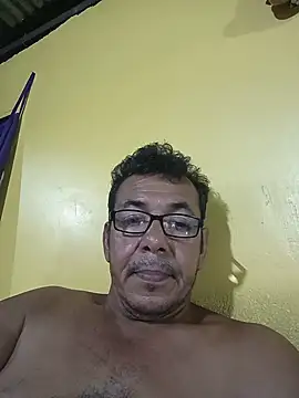 Snapshot of bruno_324278 chatting on May 17, 2026, 11:05 pm bruno 324278 online show from May 17, 2026, 11:05 pm