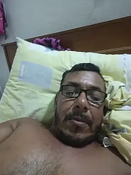 Snapshot of bruno_324278 chatting on June 18, 2026, 2:33 pm bruno 324278 online show from June 18, 2026, 2:33 pm