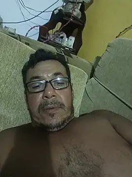 Snapshot of bruno_324278 chatting on June 1, 2026, 3:29 am bruno 324278 online show from June 1, 2026, 3:29 am