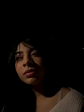 Snapshot of zevellez chatting on November 14, 2025, 3:32 am zevellez online show from November 14, 2025, 3:32 am