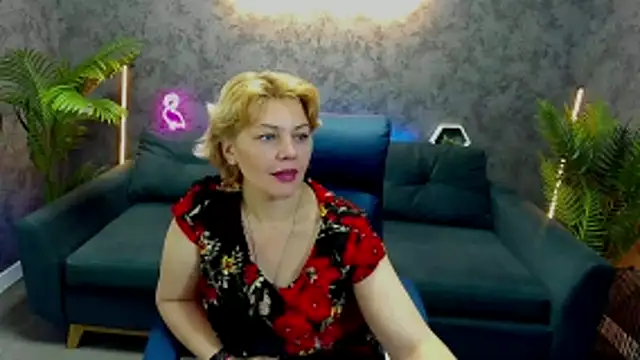 AmaraNights online show from November 14, 2025, 8:12 pm