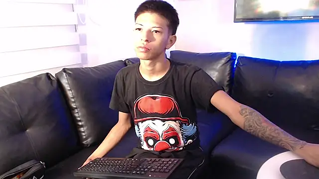 Tessachains 2  online show from January 13, 2026, 4:11 pm