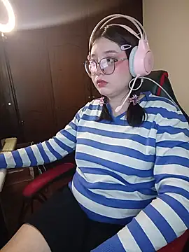 Michi sauria1 online show from July 15, 2026, 12:56 pm