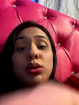 Chiquinquira3 online show from November 21, 2025, 5:39 am