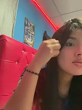 Chiquinquira3 online show from June 20, 2026, 4:39 am