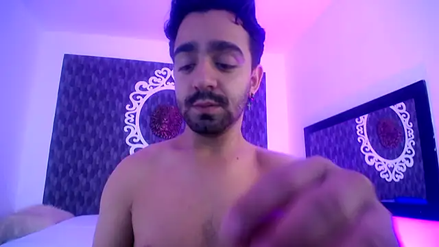 Dereck Jhonsonn online show from December 4, 2025, 6:07 pm