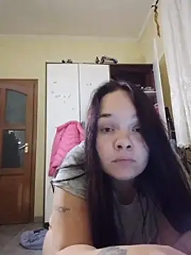 Debi28 online show from November 8, 2025, 10:02 pm