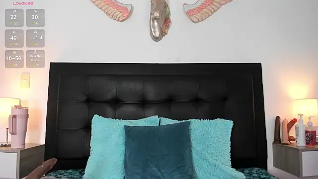 Snapshot of Carlotta_de_velour chatting on July 18, 2026, 11:41 am Carlotta de velour online show from July 18, 2026, 11:41 am