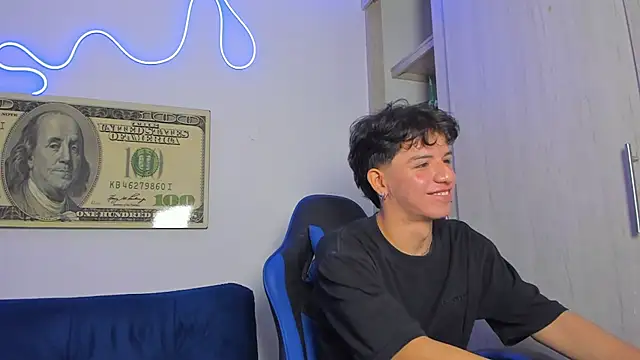 Snapshot of fredd_cs chatting on November 6, 2025, 9:41 pm fredd cs online show from November 6, 2025, 9:41 pm