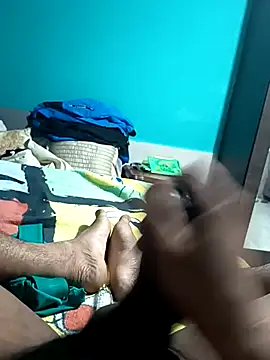 Loquillopajero online show from February 13, 2026, 12:27 pm