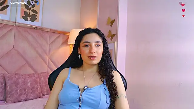DemiJones  online show from June 5, 2026, 5:23 am