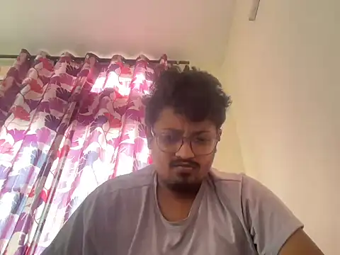 Snapshot of Your_yash2 chatting on June 7, 2026, 12:32 pm Your yash2 online show from June 7, 2026, 12:32 pm