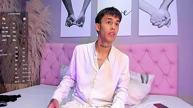 Snapshot of Aitana_valverde chatting on November 17, 2025, 7:18 pm Aitana valverde online show from November 17, 2025, 7:18 pm