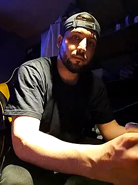 Snapshot of maneme19 chatting on November 6, 2025, 5:22 am maneme19 online show from November 6, 2025, 5:22 am