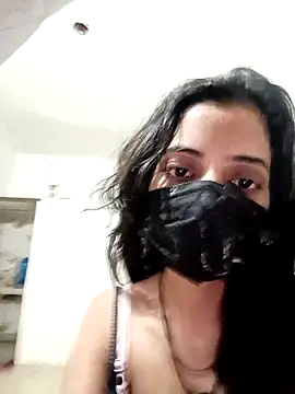 Hot komall online show from February 27, 2026, 1:28 am