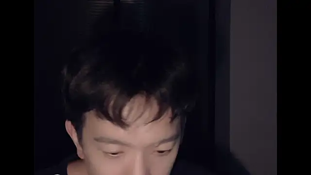 Snapshot of CouplingCry chatting on November 26, 2025, 2:39 pm CouplingCry online show from November 26, 2025, 2:39 pm