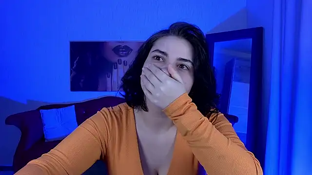 Snapshot of AdrianaTorres chatting on February 5, 2026, 5:25 am AdrianaTorres online show from February 5, 2026, 5:25 am