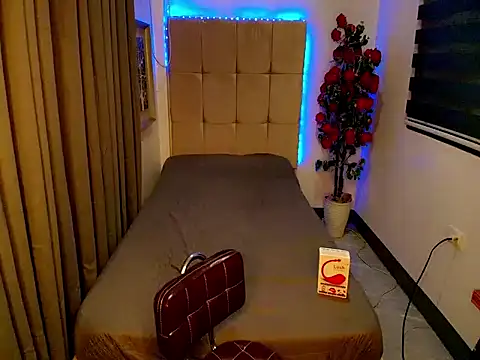 xbedofroses online show from March 14, 2026, 2:39 am