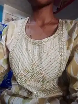 Snapshot of Zohin--Dishoza chatting on June 7, 2026, 5:45 am Zohin--Dishoza online show from June 7, 2026, 5:45 am