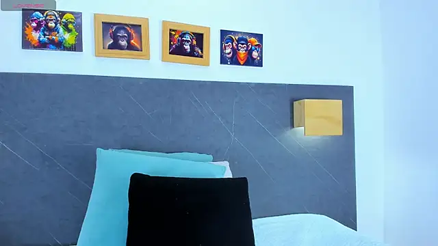 Andhrea Vale online show from February 18, 2026, 12:23 pm