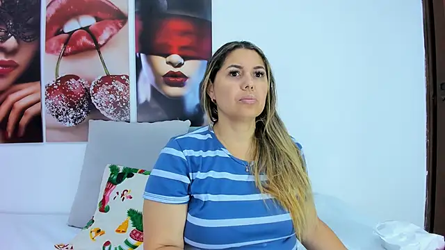 Andhrea Vale online show from November 15, 2025, 11:36 am