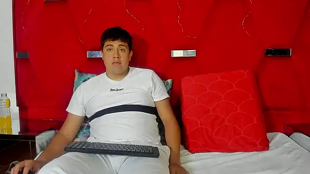 Emmaanddarling online show from January 16, 2026, 3:27 pm