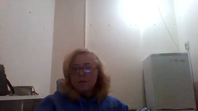 Snapshot of Tati_0808 chatting on November 16, 2025, 8:30 am Tati 0808 online show from November 16, 2025, 8:30 am