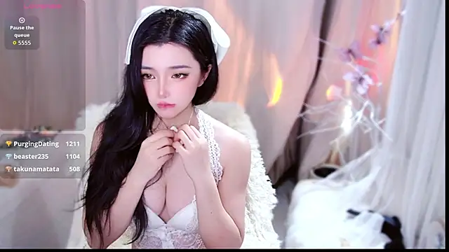 Lala-Baobei online show from November 19, 2025, 2:11 am