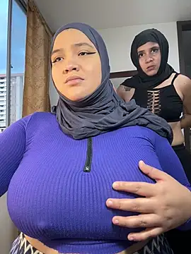 sweetmuslim01 online show from December 18, 2025, 10:35 pm