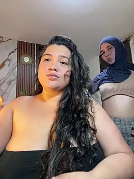 sweetmuslim01 online show from April 18, 2026, 3:31 am